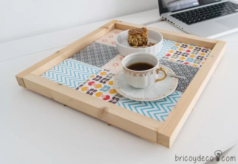 DIY tile tray