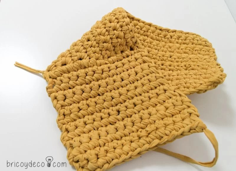 yarn to make a bag 
