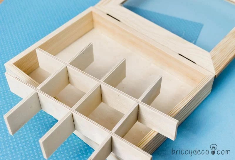 Decorate a wooden box