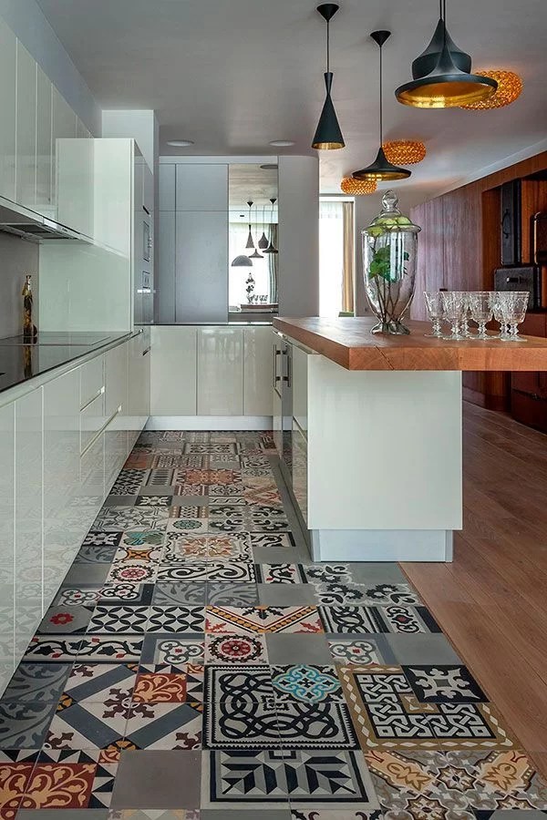 ideas to decorate the kitchen with hydraulic tiles