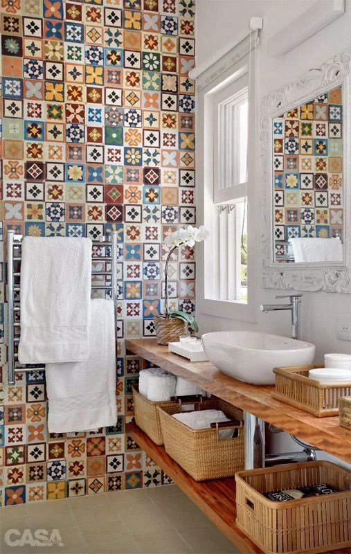 decorate the bathroom with hydraulic tiles 