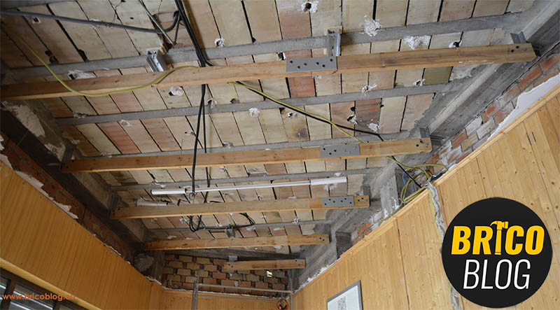 Installation of wooden beams - photo 14