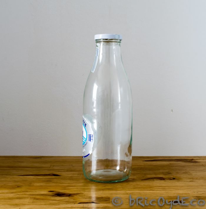 diy-vintage-vase-with-glass-bottle