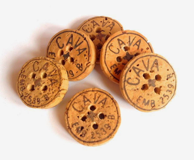 recycle-cork-stoppers-buttons