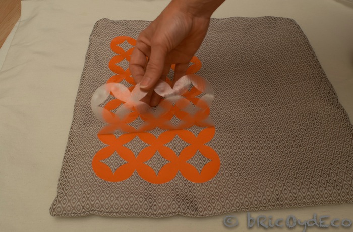 step-by-step-apply-vinyl-textile-at-home