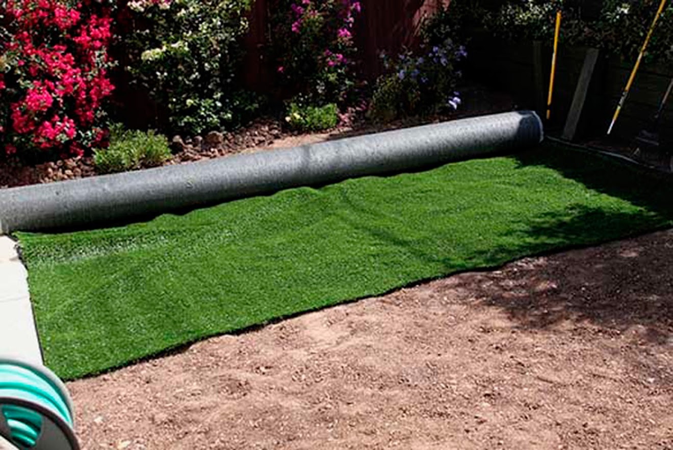 Artificial grass - installation and maintenance advantages – photo 6
