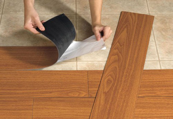 uses-of-the-heat-gun-removing-floors