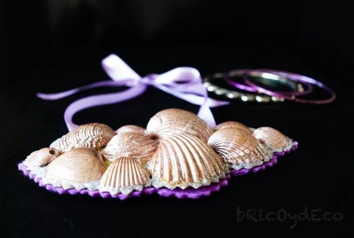 necklace-with-shells