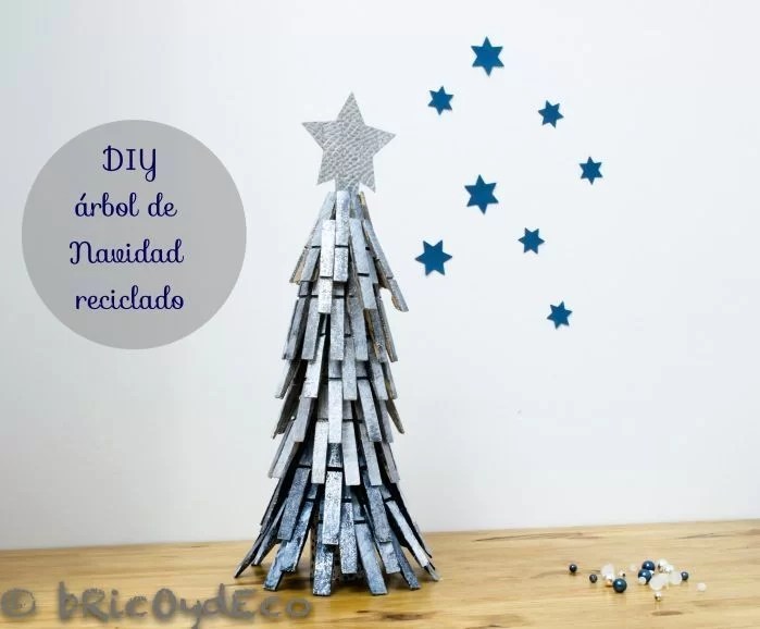 diy-christmas-tree-recycled