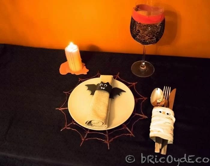 decoration-table-halloween-cover